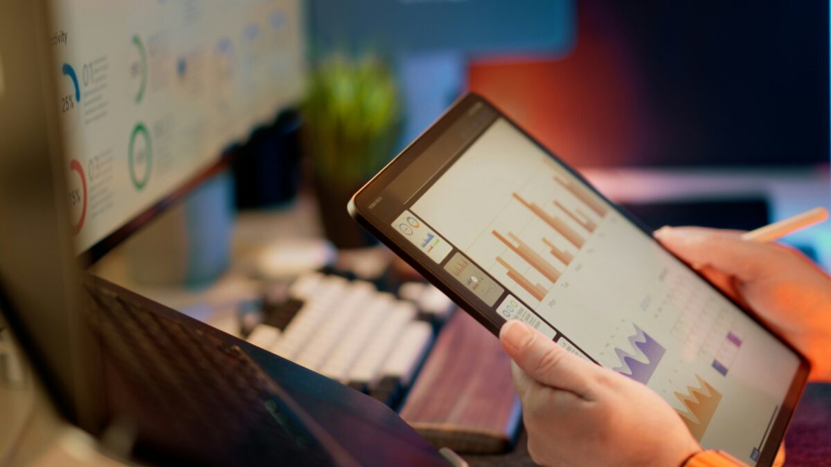 website analytics and heatmaps - photo by Jakub Żerdzicki on Unsplash